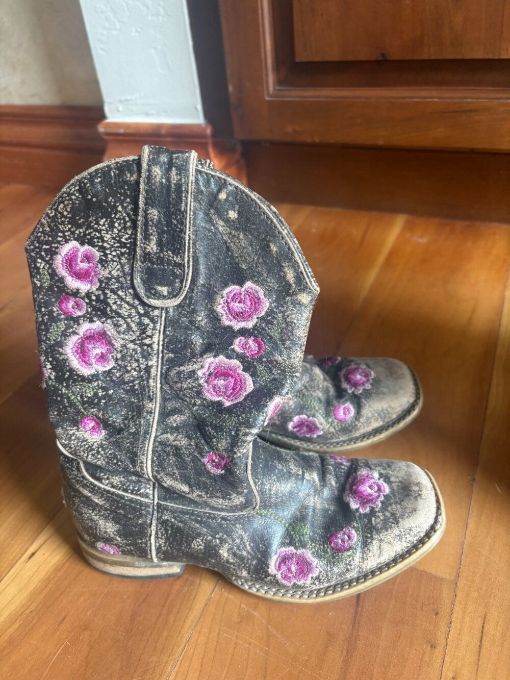 Girl Western Boots - Size 1